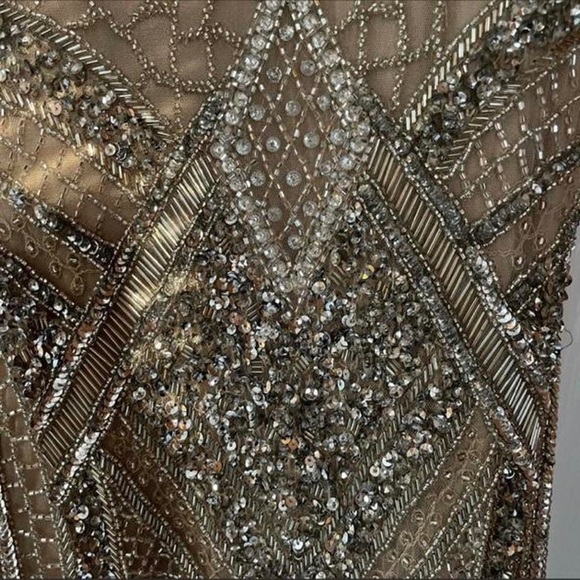 Formal dress originally $695 size zero. Open to offers worn once - Picture 4 of 4